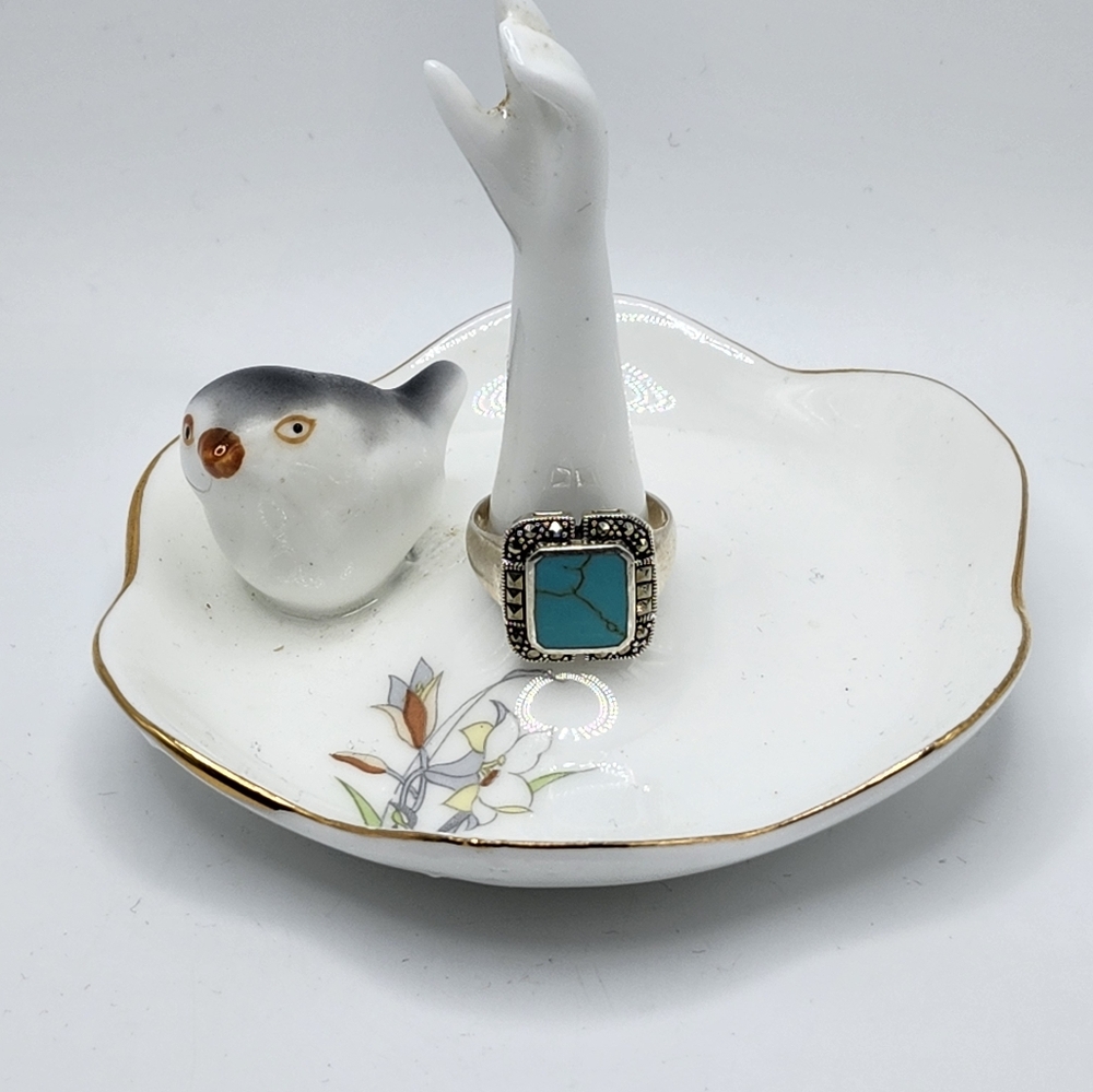 Turquoise Marcasites size 9 split square, a design feature, beautiful ring!